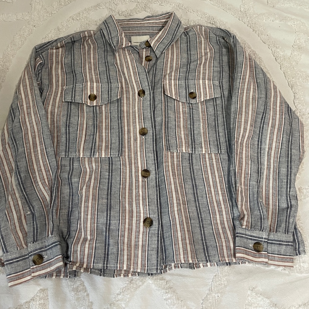 Like new American Eagle cropped utility top